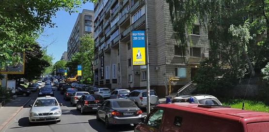 Фото рекламної площини за адресою Кловский спуск Фото рекламної площини за адресою Кловский спуск