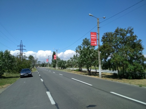 Фото рекламной плоскости по адресу Макарова вул. (розділова смуга в районі будівлі поста ДАІ) Фото рекламной плоскости по адресу Макарова вул. (розділова смуга в районі будівлі поста ДАІ)