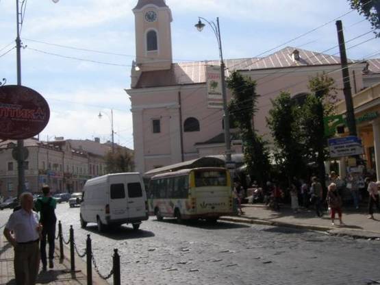 Фото рекламной плоскости по адресу вул. Головна, 18 Фото рекламной плоскости по адресу вул. Головна, 18