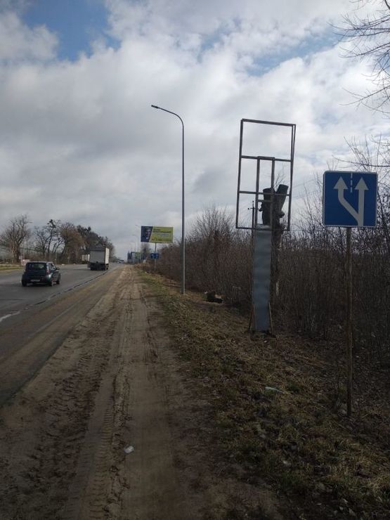 Фото рекламной плоскости по адресу c. Петрівське, траса  Київ-Бишів, Шоста від Києва, вул.