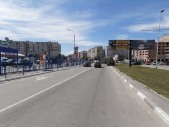 Фото рекламной плоскости по адресу Івасюка,17 (Епіцентр,Арсен) лівий