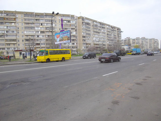 Фото рекламної площини за адресою ул. Ревуцкого,34 Фото рекламної площини за адресою ул. Ревуцкого,34