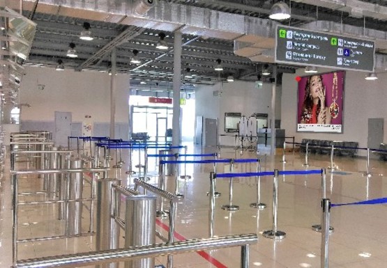 Фото рекламной плоскости по адресу Зал прилета  (Терминал D, Международные перелеты) Фото рекламной плоскости по адресу Зал прилета  (Терминал D, Международные перелеты)