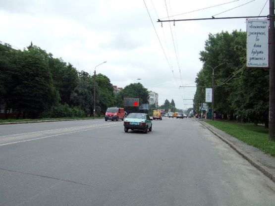 Фото рекламной плоскости по адресу проспект Миру, 71/3. неподалік: зупинка, магазини сантехніки, продуктові, меблеві і т.і. (від центру) Фото рекламной плоскости по адресу проспект Миру, 71/3. неподалік: зупинка, магазини сантехніки, продуктові, меблеві і т.і. (від центру)