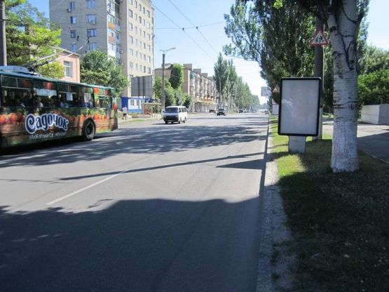 Фото рекламної площини за адресою ул. Маланюка