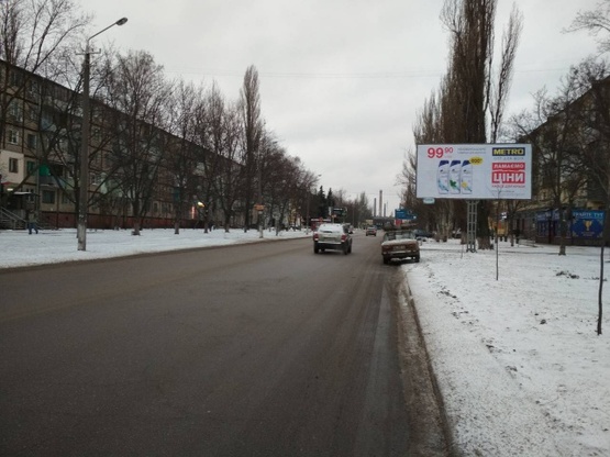 Фото рекламної площини за адресою Калнишевского Петра просп. (Косиора ул.), возле дома №42 (маркет "АТБ", Магазин Маяк, ДК Металлург, Поликлиника №2), в направл. ул. Б.Хмельницкого Фото рекламної площини за адресою Калнишевского Петра просп. (Косиора ул.), возле дома №42 (маркет "АТБ", Магазин Маяк, ДК Металлург, Поликлиника №2), в направл. ул. Б.Хмельницкого