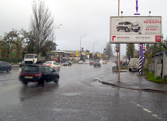 Фото рекламної площини за адресою Новоконстантиновская,4 направление  на Петровку  светофор