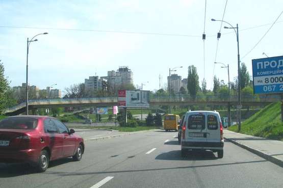 Фото рекламної площини за адресою Перемоги просп. - Академіка Палладіна просп., : з"їзд на просп. Фото рекламної площини за адресою Перемоги просп. - Академіка Палладіна просп., : з"їзд на просп.
