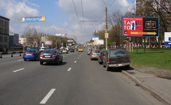 Фото рекламной плоскости по адресу пр-т Победы 66/Перовской (А) призма