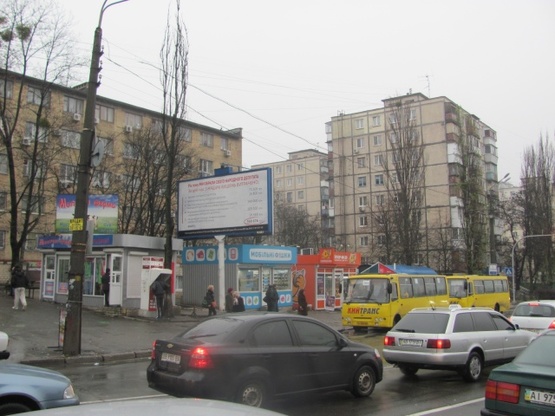 Фото рекламной плоскости по адресу Юры Гната ул., 9, (ТЦ "Квадрат", ТЦ "Дитяча країна", кинотеатр "Лейпциг", Ельдорадо, БЦ "Жизнь и Право", "Сильпо", "Велика кишеня), направ. прос. Л.Курбаса Фото рекламной плоскости по адресу Юры Гната ул., 9, (ТЦ "Квадрат", ТЦ "Дитяча країна", кинотеатр "Лейпциг", Ельдорадо, БЦ "Жизнь и Право", "Сильпо", "Велика кишеня), направ. прос. Л.Курбаса