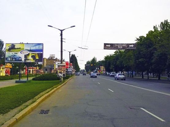 Фото рекламної площини за адресою Металлургов пр., напротив ДК