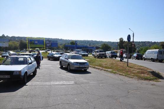 Фото рекламной плоскости по адресу м. Умань, вул. Небесної Сотні