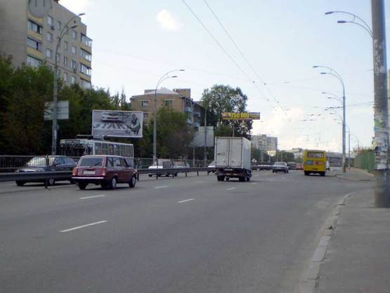 Фото рекламної площини за адресою ул.Гетьмана,36 (ул. Индустриальная)