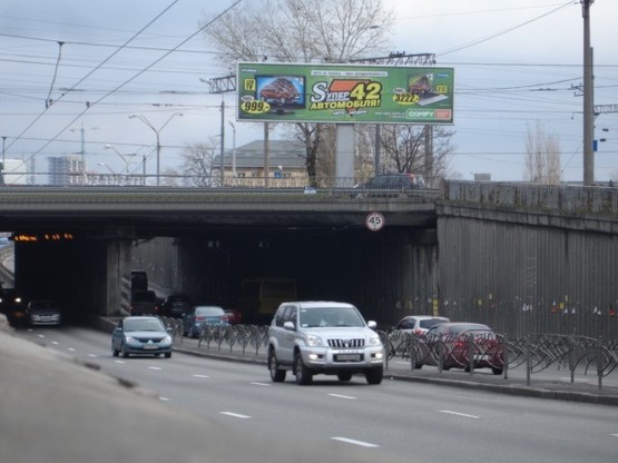 Фото рекламной плоскости по адресу пр. Московский  на мосту (направление на Петровку) Фото рекламной плоскости по адресу пр. Московский  на мосту (направление на Петровку)