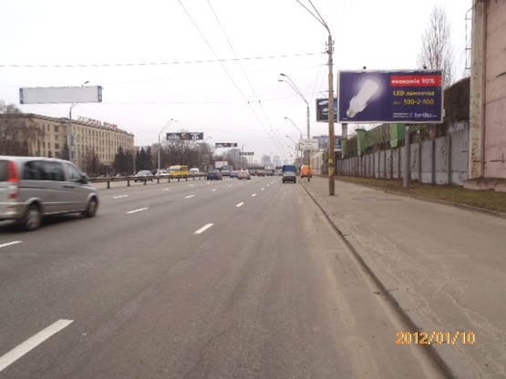 Фото рекламної площини за адресою пр. Победы, 49/2 (170м до ул. В. Гетьмана) Фото рекламної площини за адресою пр. Победы, 49/2 (170м до ул. В. Гетьмана)