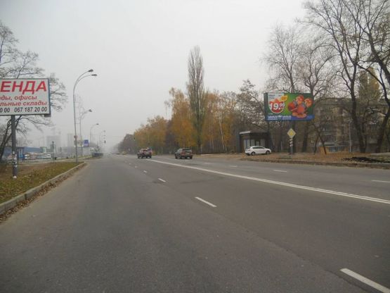 Фото рекламной плоскости по адресу м. Бровари, вул. Київська, 302