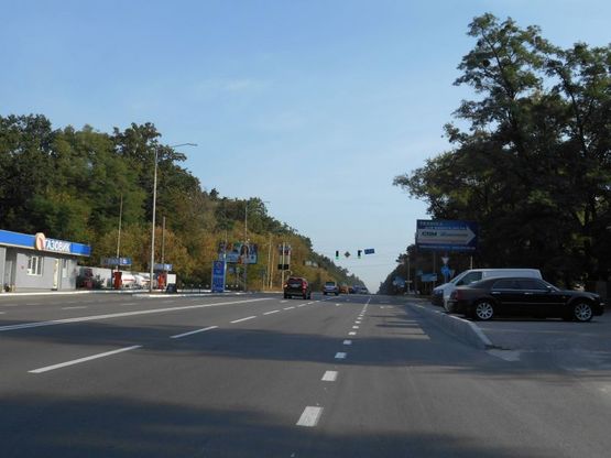 Фото рекламной плоскости по адресу м. Бровари, вул. Київська, 326