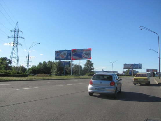 Фото рекламной плоскости по адресу Оболонский просп. - Богатырская ул. (заправка ТНК, на разделителе в сторону ст. м.Оболонь) Фото рекламной плоскости по адресу Оболонский просп. - Богатырская ул. (заправка ТНК, на разделителе в сторону ст. м.Оболонь)