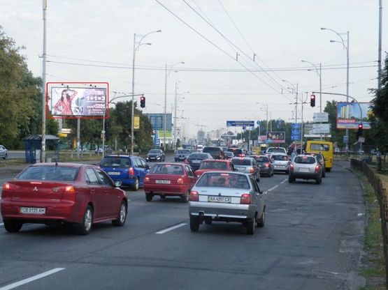 Фото рекламной плоскости по адресу Братиславская, 50 (светофор)