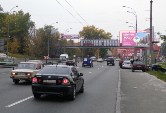 Фото рекламной плоскости по адресу Освободителей пр-кт, напротив д.№15, перед пешеход. мостом в сторону бул.Перова, перед маг. "Фокстрот"