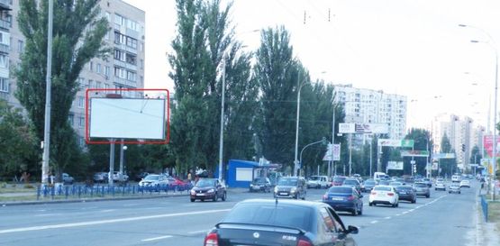 Фото рекламной плоскости по адресу Героев Сталинграда, 19, напр. от Московского моста (светофор)