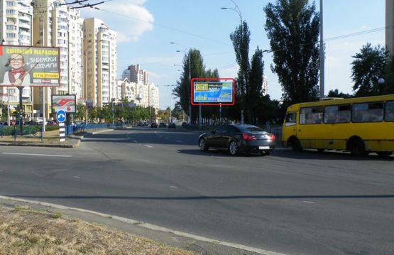 Фото рекламной плоскости по адресу М. Тимошенко, 18 / Героев Сталинграда, напр. к Московскому мосту