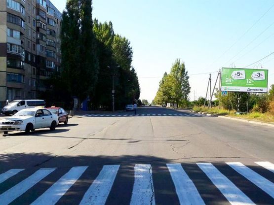 Фото рекламної площини за адресою Водопьянова ул., 5, (ресторан "Абсолют", конечная МТС), дв-е к мкр. Восточный-1