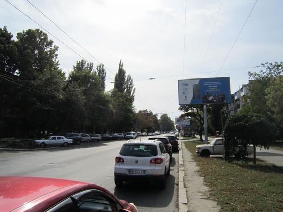 Фото рекламной плоскости по адресу ул. Космонавтов, 20