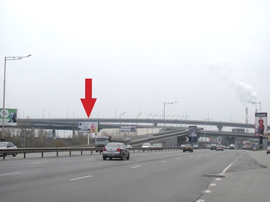 Фото рекламної площини за адресою Надднепрянское шосе, (450м до Дарницкого моста, АЗС "WOG", направление Столичного шоссе)