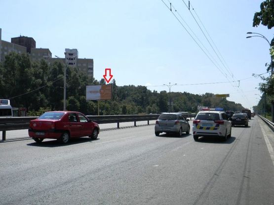 Фото рекламной плоскости по адресу Ак. Глушкова пр-т, 55, на остановке (напр. от Одесской площади) Фото рекламной плоскости по адресу Ак. Глушкова пр-т, 55, на остановке (напр. от Одесской площади)