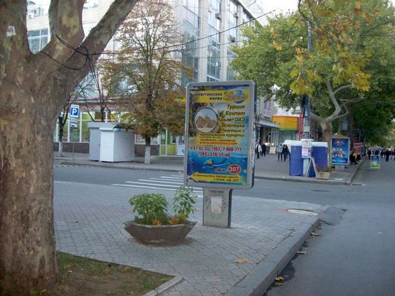 Фото рекламної площини за адресою вул. Радянська - вул. Шевченко