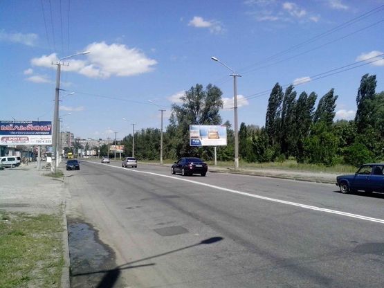 Фото рекламної площини за адресою ул. Наб.Победы , 124 Фото рекламної площини за адресою ул. Наб.Победы , 124