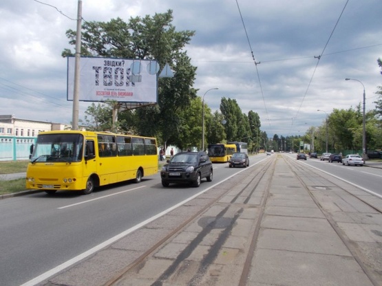 Фото рекламної площини за адресою Пражская ул., 12 (Парихмахеркая "Марафет",  АЗС "ОККО"), направ. из города Фото рекламної площини за адресою Пражская ул., 12 (Парихмахеркая "Марафет",  АЗС "ОККО"), направ. из города