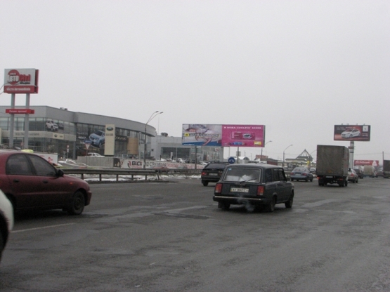 Фото рекламної площини за адресою ул. Б.Окружная /(ав-н Lexus) - поворот на Вишневое - напр. на пр.Победы (правый)