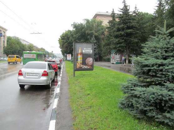 Фото рекламной плоскости по адресу Науки просп. (Леніна просп.), 14 Фото рекламной плоскости по адресу Науки просп. (Леніна просп.), 14