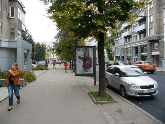 Фото рекламной плоскости по адресу Сумська вул., 59 (№2) Фото рекламной плоскости по адресу Сумська вул., 59 (№2)