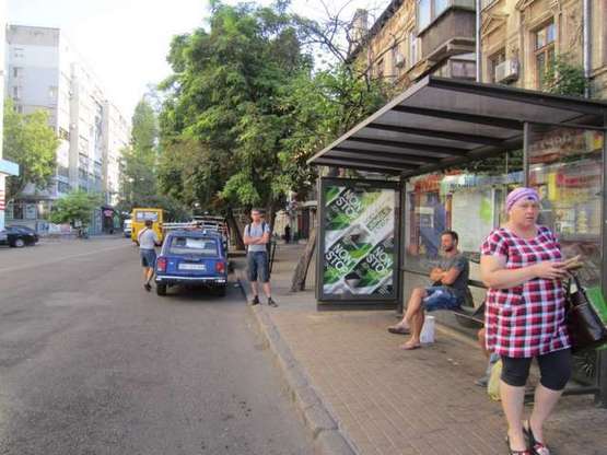 Фото рекламної площини за адресою Єкатеринінська вул., 88/90 - Пантелеймонівська вул.