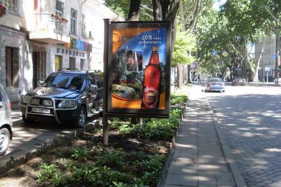 Фото рекламної площини за адресою Пушкінська вул., 54