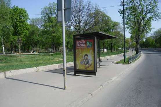 Фото рекламної площини за адресою Пушкінська вул. - Студентська вул., (зупинка) №2