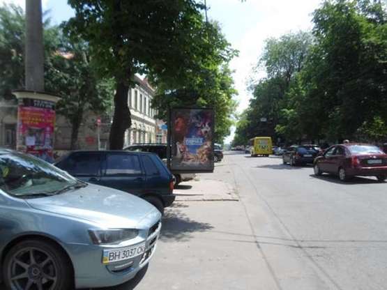 Фото рекламной плоскости по адресу Буніна вул., 30 - Червоний пров.