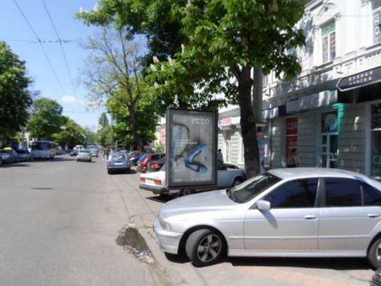Фото рекламної площини за адресою Буніна вул., 30 - Червоний пров.