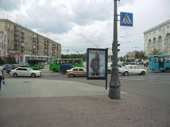 Фото рекламной плоскости по адресу Павлівська пл. (Рози Люксембург пл.), 6 Фото рекламной плоскости по адресу Павлівська пл. (Рози Люксембург пл.), 6