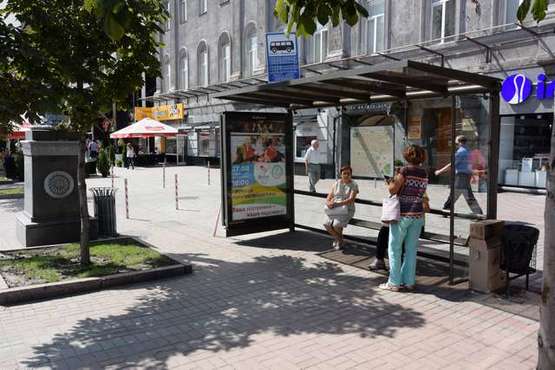 Фото рекламної площини за адресою Хрещатик вул., 12