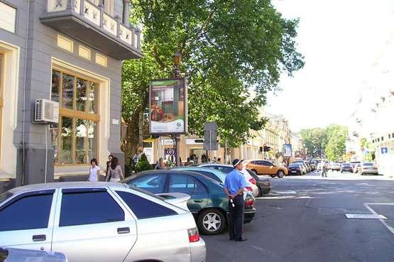 Фото рекламной плоскости по адресу Ланжеронівська вул., 15 - Єкатеринінська вул.