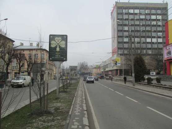 Фото рекламної площини за адресою Вячеслава Чорновола просп., 21 Фото рекламної площини за адресою Вячеслава Чорновола просп., 21