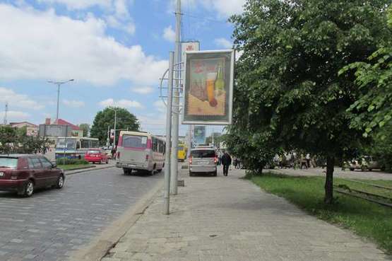 Фото рекламной плоскости по адресу Чернівецька вул. - Городоцька вул., (№3) (к залізн. вокзалу) Фото рекламной плоскости по адресу Чернівецька вул. - Городоцька вул., (№3) (к залізн. вокзалу)