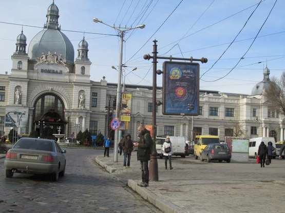 Фото рекламной плоскости по адресу Чернівецька вул. - Двірцева пл., (№2) (к залізн. вокзалу) Фото рекламной плоскости по адресу Чернівецька вул. - Двірцева пл., (№2) (к залізн. вокзалу)