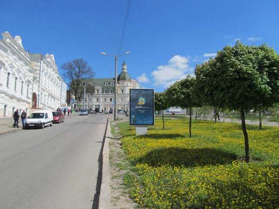 Фото рекламной плоскости по адресу Бурсацький узвіз, 4 Фото рекламной плоскости по адресу Бурсацький узвіз, 4