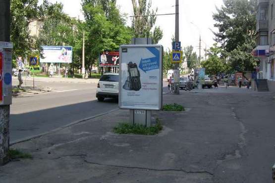 Фото рекламної площини за адресою Леніна просп., 23 - 8 Березня вул., 42 Фото рекламної площини за адресою Леніна просп., 23 - 8 Березня вул., 42
