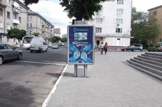 Фото рекламной плоскости по адресу Чуднівська вул. (Черняховського вул.), 5